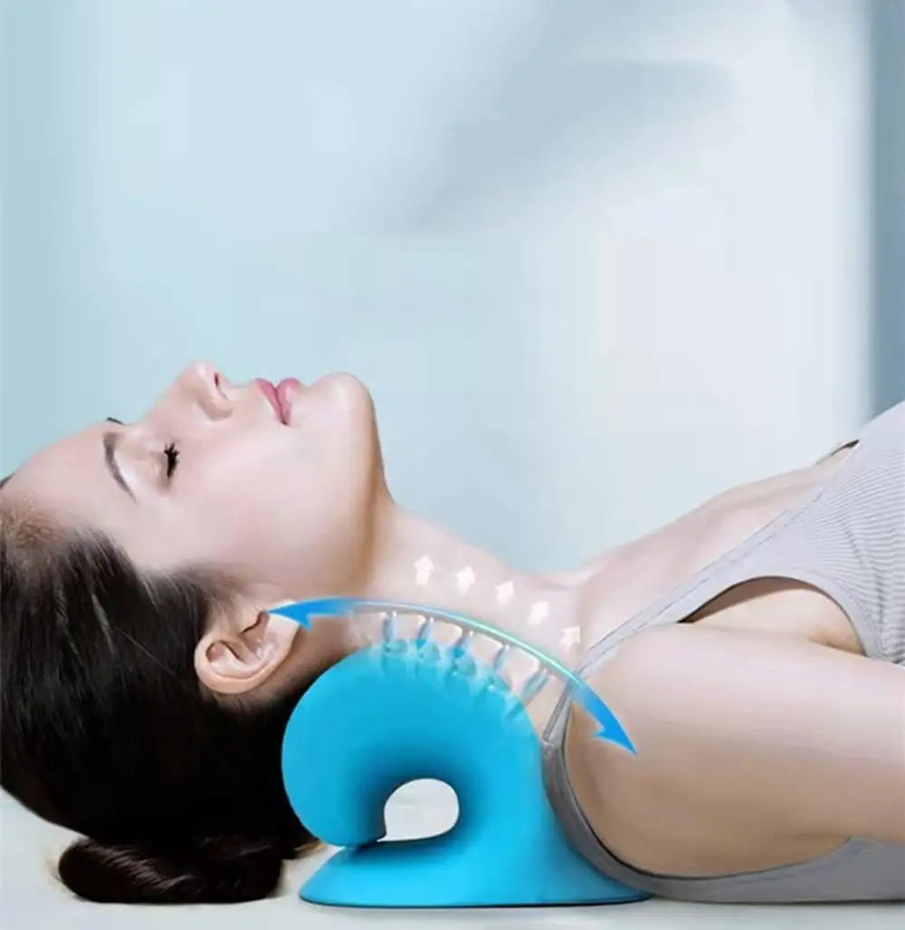 Woman lying back with her neck resting on the KnotAway Cloud cradle